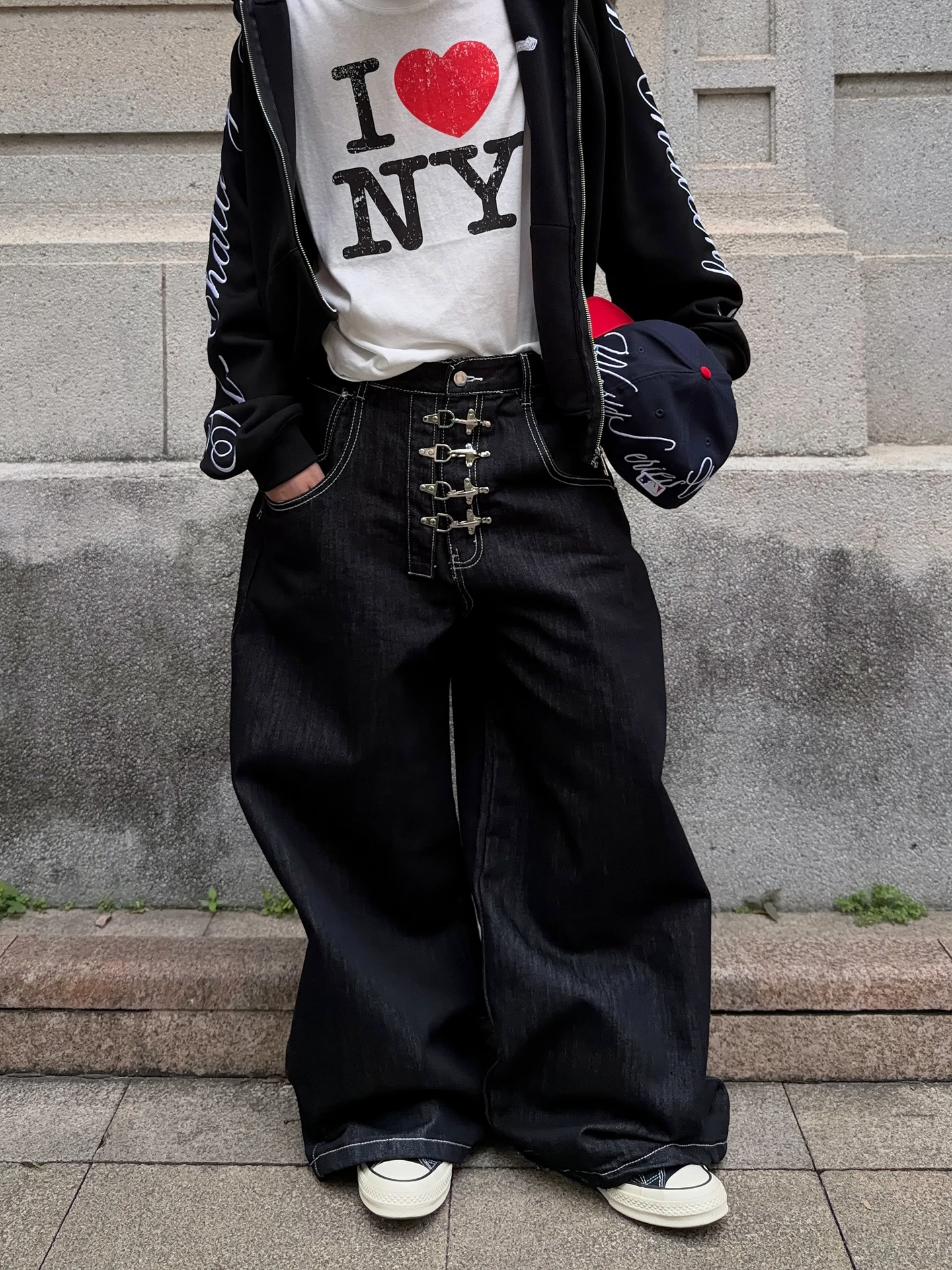 Retro American High Street Original Color Jeans Baggy Hip Hop Black Men's Wide Leg Casual Long Trousers Trendy for Men And Women
Retro American High Street Original Color Jeans Baggy Hip Hop Black Men's Wide Leg Casual Long Trousers Trendy for Men And Women