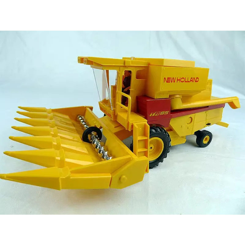 Diecast ERTL 1:32 Scale New Holland Combine Harvester Agricultural Alloy Car Model Collectible Toy Gift Souvenir Display
Diecast ERTL 1:32 Scale New Holland Combine Harvester Agricultural Alloy Car Model Collectible Toy Gift Souvenir Display