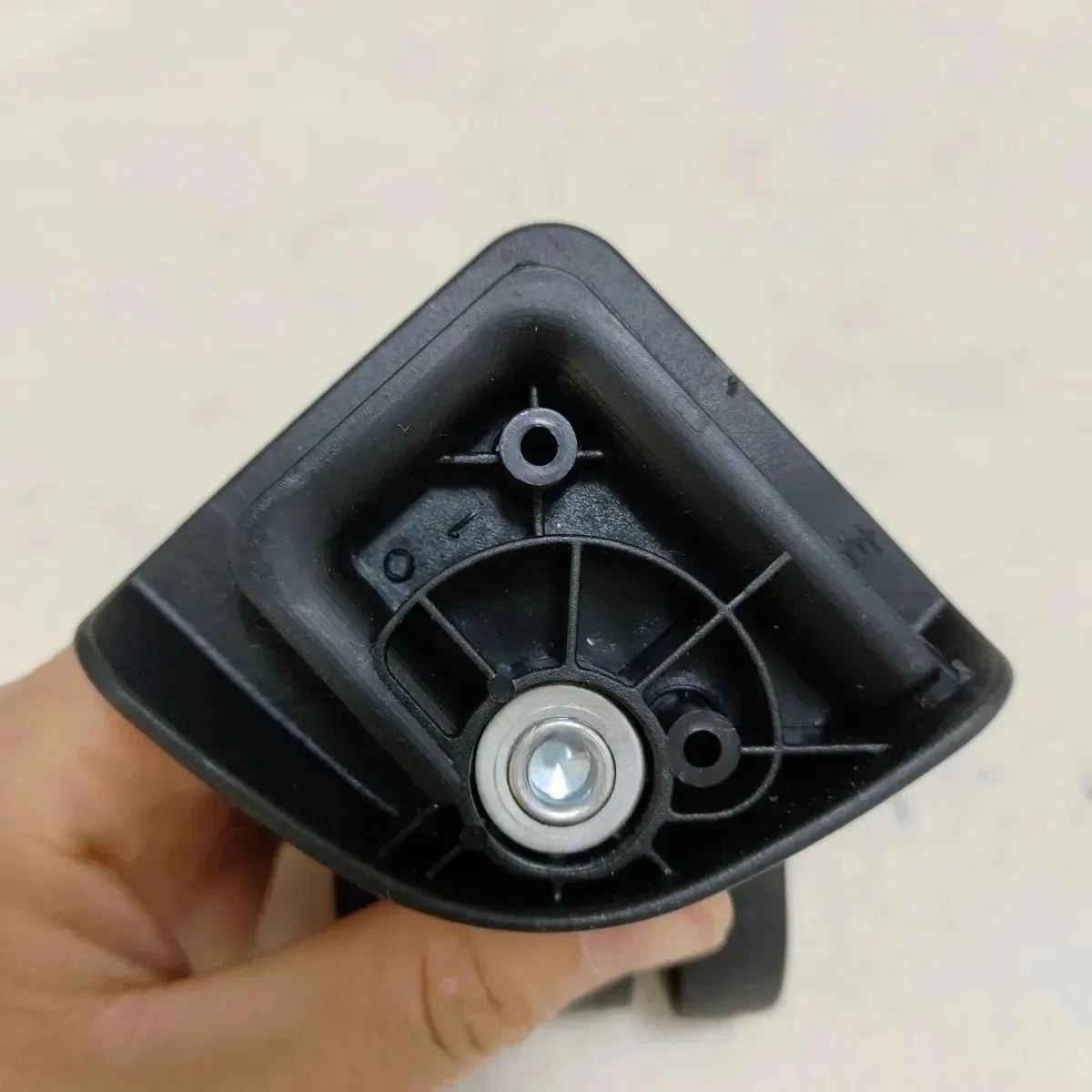 Universal Wheel Lage Parts Suitcase Wheel Replacement Travel Bag Wheels Repair Hardware Accories for Carryon Suitcase
Universal Wheel Lage Parts Suitcase Wheel Replacement Travel Bag Wheels Repair Hardware Accories for Carryon Suitcase