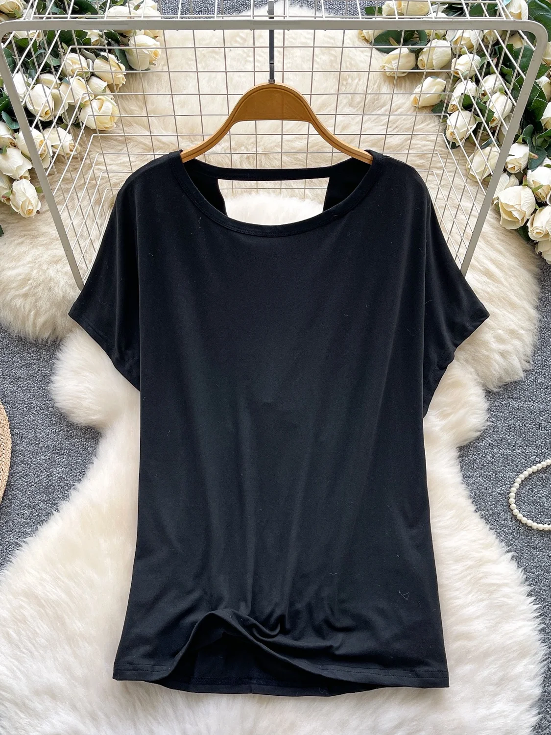 Black Short Sleeve Open Cardigan Women's Loose Fit Spring Summer Thin Style Commute Fashion Simple Design Versatile Top
Black Short Sleeve Open Cardigan Women's Loose Fit Spring Summer Thin Style Commute Fashion Simple Design Versatile Top