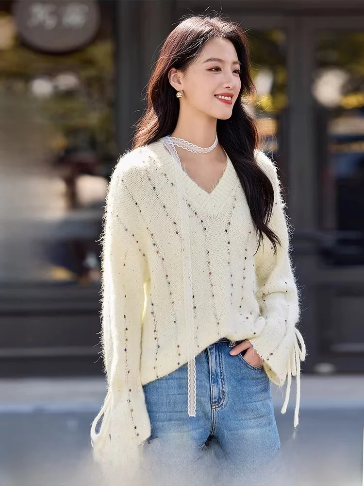 Women's Thickened V-Neck Loose Shoulder Bell Sleeve Sweater Winter Fashion Sweet Youthful Style Long Sleeve Regular Length
Women's Thickened V-Neck Loose Shoulder Bell Sleeve Sweater Winter Fashion Sweet Youthful Style Long Sleeve Regular Length