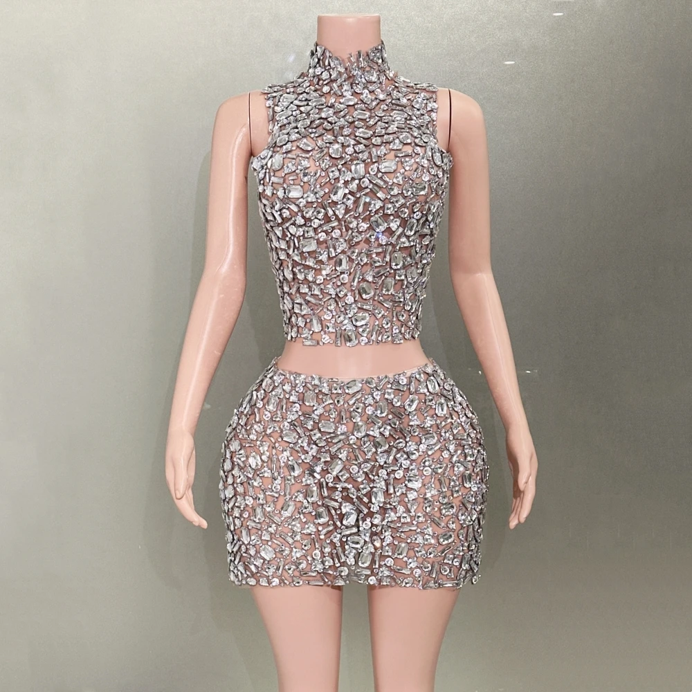 Luxury Crytral Rhinestones Sexy See-Through Backless Two-Piece Set Evening Party Performance Costume Nightclub Singer Stage Wear
Luxury Crytral Rhinestones Sexy See-Through Backless Two-Piece Set Evening Party Performance Costume Nightclub Singer Stage Wear