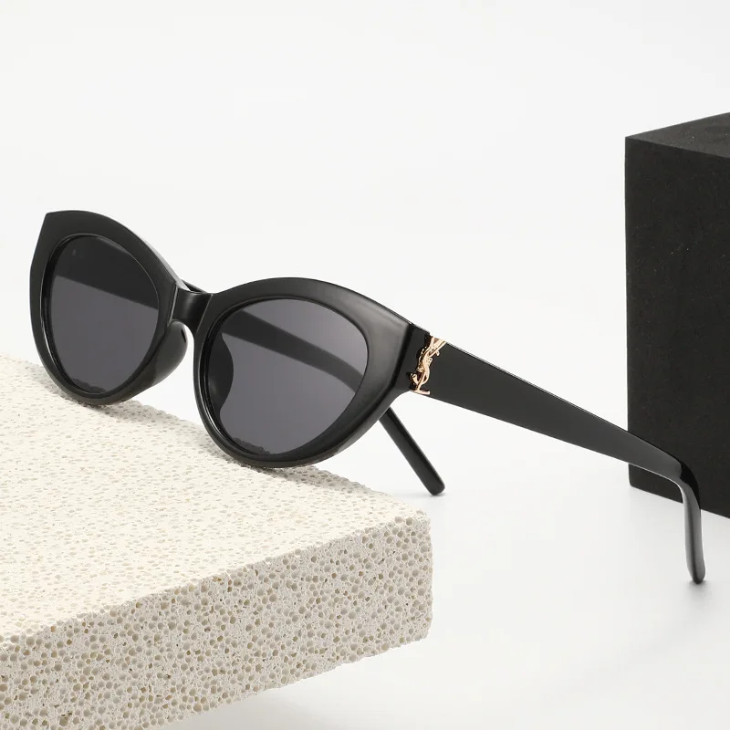 2025 New Cat-Eye Sunglasses - Retro Vintage Style, UV400 Protection, Slimming Face Shape, Perfect for Driving & Beach Vacation
2025 New Cat-Eye Sunglasses - Retro Vintage Style, UV400 Protection, Slimming Face Shape, Perfect for Driving & Beach Vacation