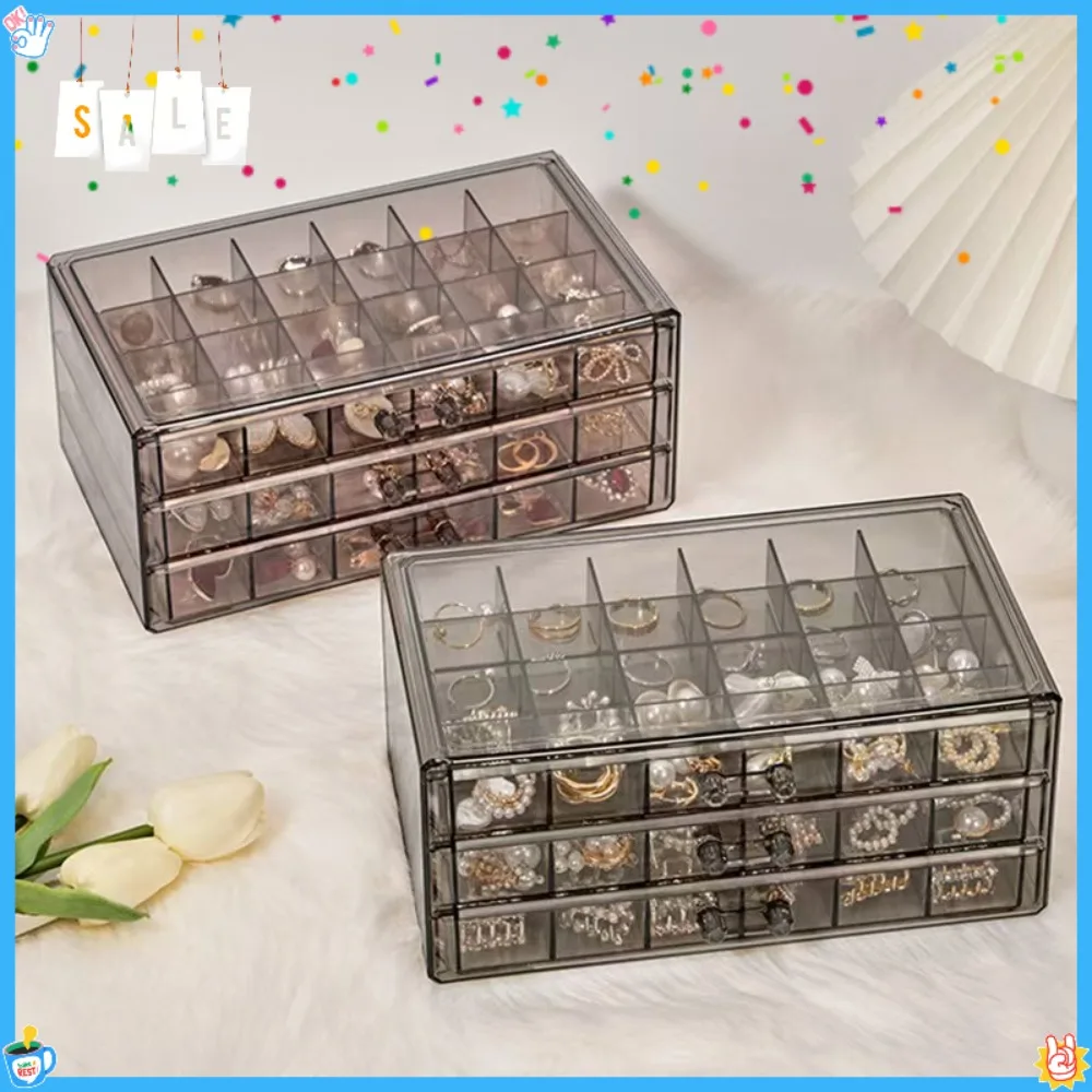 Прозрачная трехслойная коробка для хранения украшений большой вместимости с 72 отделениями, органайзер для серег и колец с защитой от окисления.
Прозрачная трехслойная коробка для хранения украшений большой вместимости с 72 отделениями, органайзер для серег и колец с защитой от окисления.