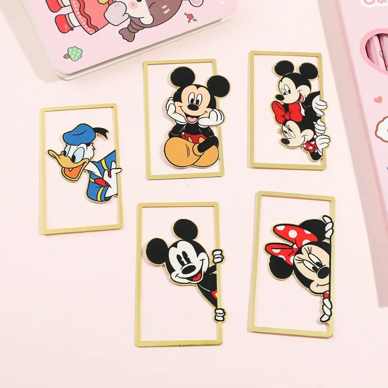 Cute Disney Mickey Minnie Mouse Metal Bookmark Donald Duck Anime Figure Paper Clip Stationery Toy Gift for Book Lover Anime Fans
Cute Disney Mickey Minnie Mouse Metal Bookmark Donald Duck Anime Figure Paper Clip Stationery Toy Gift for Book Lover Anime Fans