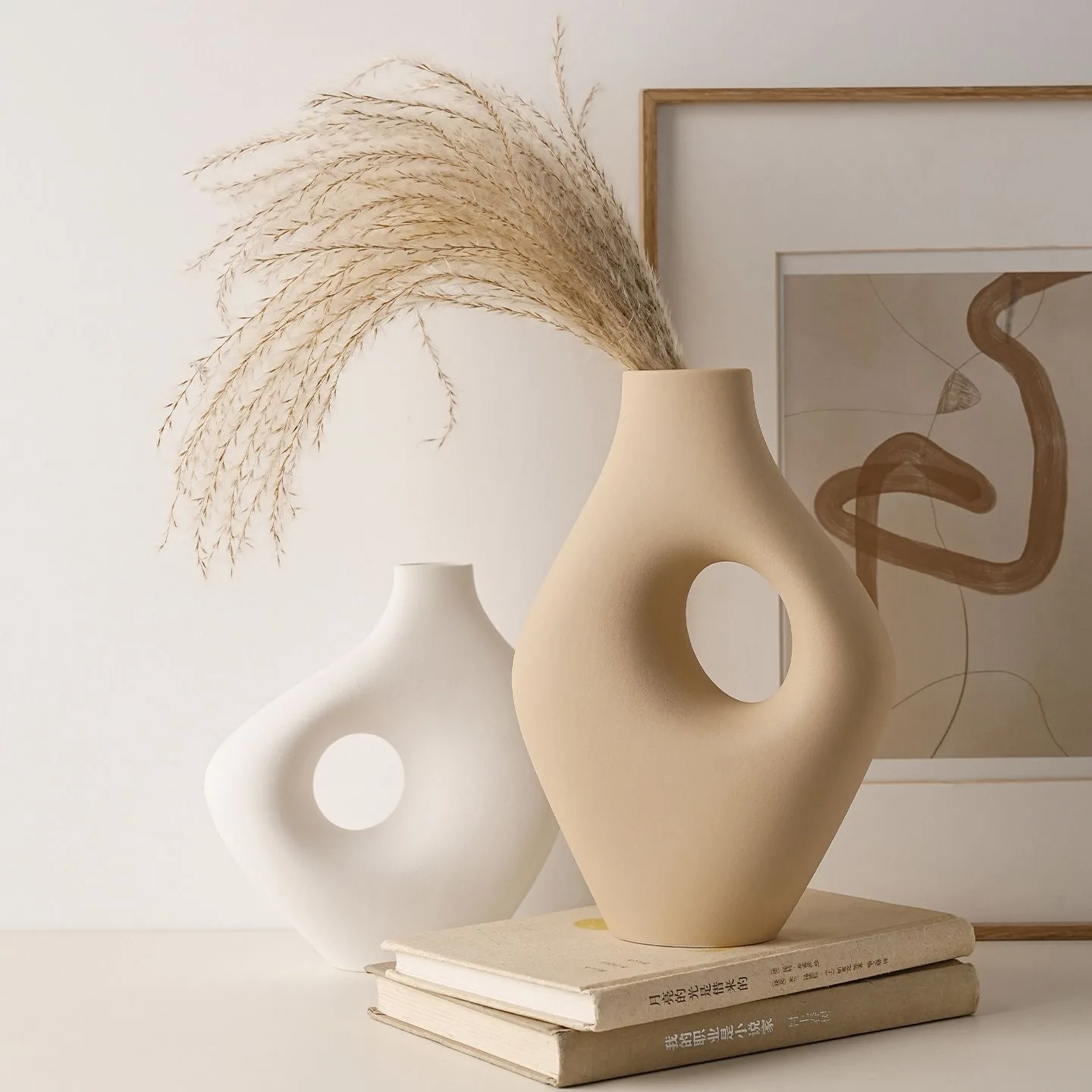 Multi-Color Combination Art Vases, Donut-Shaped Vases, Dried Flower Arrangement Vases, Suitable for Home Decoration Vase
Multi-Color Combination Art Vases, Donut-Shaped Vases, Dried Flower Arrangement Vases, Suitable for Home Decoration Vase