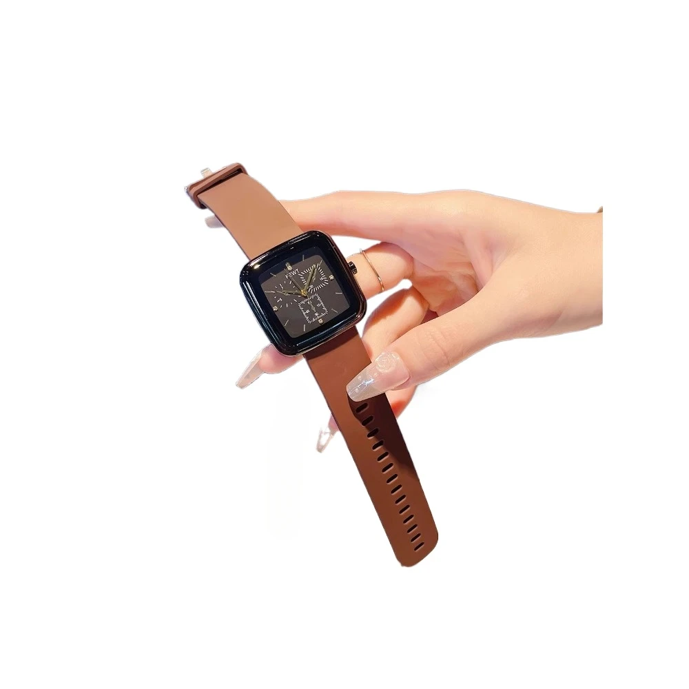 Square watch women's light luxury high sense simple fashion temperament trend domineering men's watch
Square watch women's light luxury high sense simple fashion temperament trend domineering men's watch