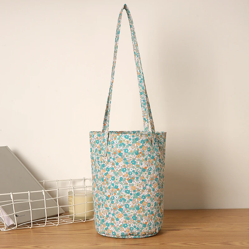 Daily versatile large-capacity round-shaped women's crossbody bag with printed design, casual and fresh bucket bag
Daily versatile large-capacity round-shaped women's crossbody bag with printed design, casual and fresh bucket bag