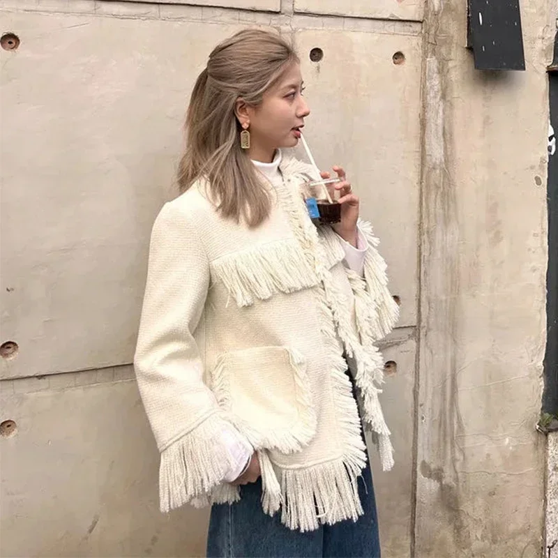 2023 New Fashion Single Breasted Solid Tassel Jacket Casual Women Jacket Women Spring Autumn Stylish Bomber Baseball Coat
2023 New Fashion Single Breasted Solid Tassel Jacket Casual Women Jacket Women Spring Autumn Stylish Bomber Baseball Coat