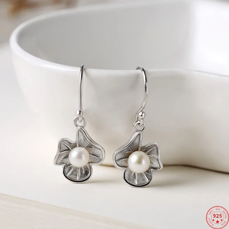 S925 Sterling Silver Drop Earrings for Women Retro Lotus Leaf Inlaid Pearl Ear Drop Fashion Ethnic Style Jewelry Wholesale
S925 Sterling Silver Drop Earrings for Women Retro Lotus Leaf Inlaid Pearl Ear Drop Fashion Ethnic Style Jewelry Wholesale