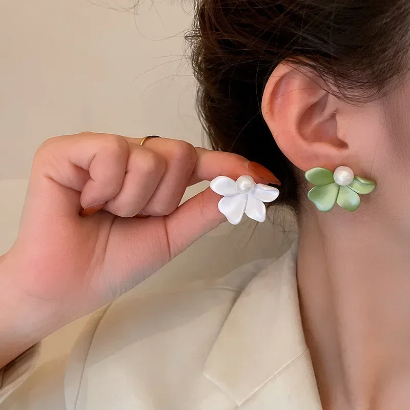 Массивные серьги Blingz в форме цветка с жемчугом, серьги для женщин, Свадебные вечеринки, женские повседневные серьги
Массивные серьги Blingz в форме цветка с жемчугом, серьги для женщин, Свадебные вечеринки, женские повседневные серьги