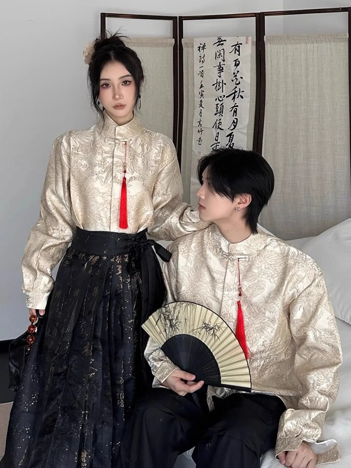 Long Sleeve Embroidered Shirt Couple's Outfit New Chinese Style Wedding Dress Code Traditional Hanfu Suit for Men And Women
Long Sleeve Embroidered Shirt Couple's Outfit New Chinese Style Wedding Dress Code Traditional Hanfu Suit for Men And Women