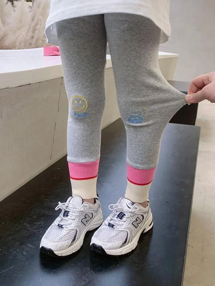 Fashionable Sporty Slim Fit Base Layer Pants for Girls Baby Comfortable High Elasticity Trendy Cotton Blend Commute Style
Fashionable Sporty Slim Fit Base Layer Pants for Girls Baby Comfortable High Elasticity Trendy Cotton Blend Commute Style