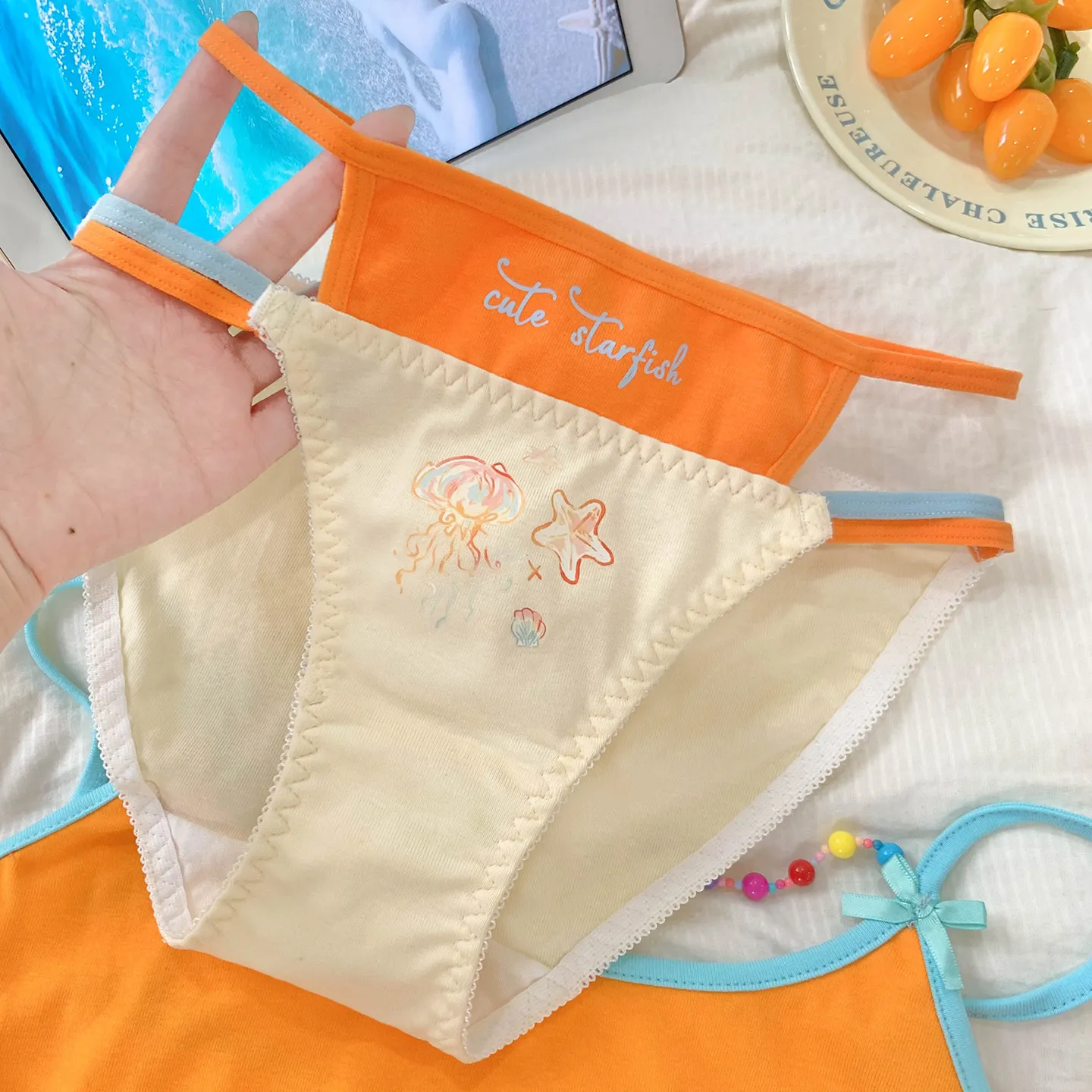 Lolita Girl Women's Dopamine Color Cotton Panties Jellyfish Print Hollow Out Thin Straps Briefs 2026 New Breathable Underwear
Lolita Girl Women's Dopamine Color Cotton Panties Jellyfish Print Hollow Out Thin Straps Briefs 2026 New Breathable Underwear