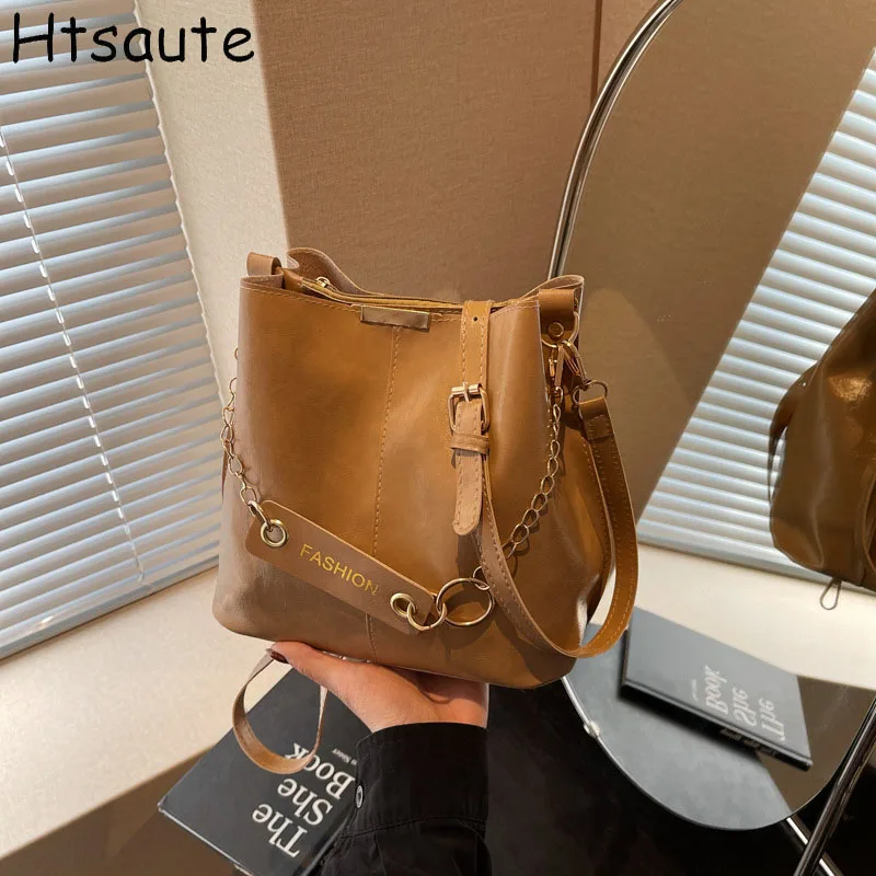 Fashionable Bucket Bag Women PU Leather Small Shoulder Bags for Women Winter Trend Korean Plush Handbags Crossbody Bag
Fashionable Bucket Bag Women PU Leather Small Shoulder Bags for Women Winter Trend Korean Plush Handbags Crossbody Bag