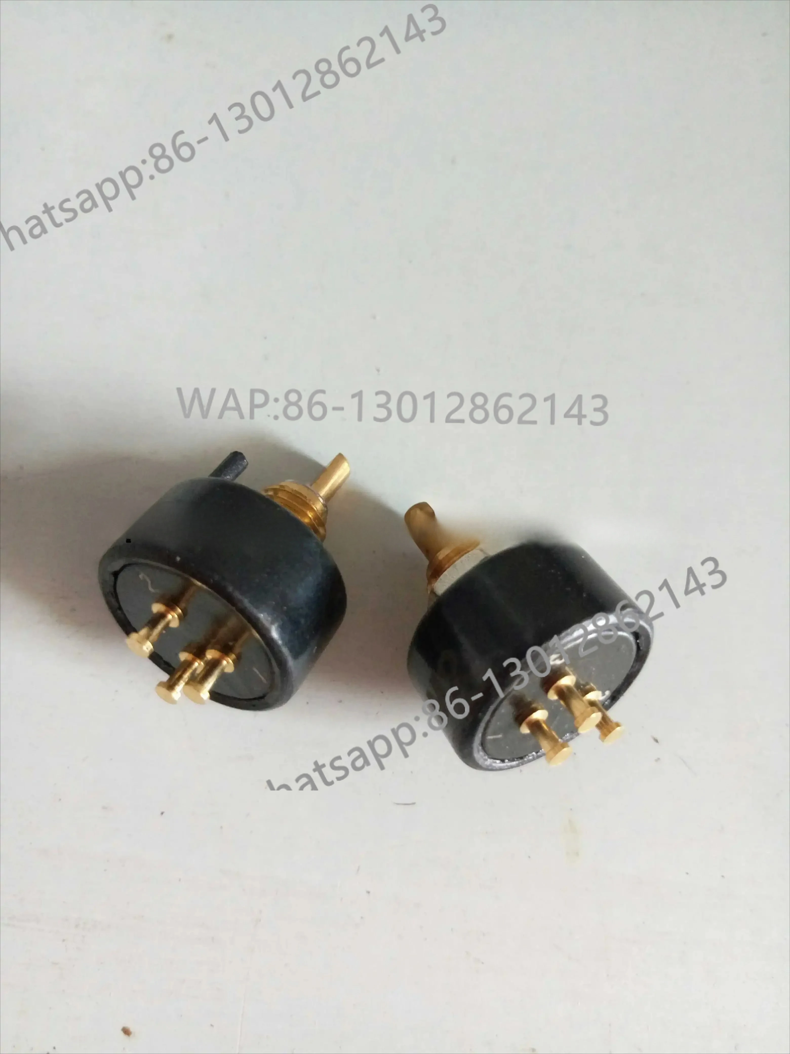 Палочка управления Джойстик Потенциометр Джойстик для охранной панорамирования и наклона матрицы Клавиатура Шаровая машина
Палочка управления Джойстик Потенциометр Джойстик для охранной панорамирования и наклона матрицы Клавиатура Шаровая машина