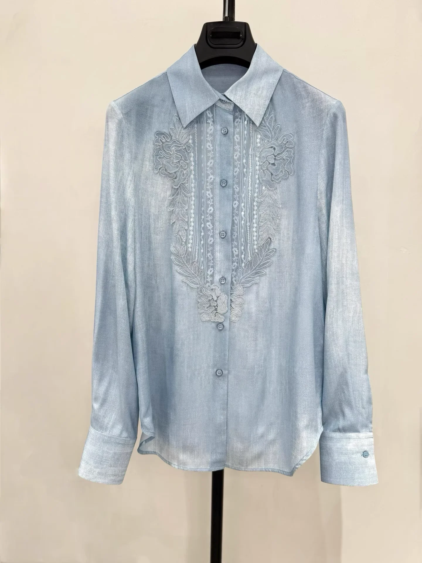 2026 Spring Autumn Blue Lace Shirt Fashion Women's Silk Blouse Elegant Office Ladies Embroidered Blouse
2026 Spring Autumn Blue Lace Shirt Fashion Women's Silk Blouse Elegant Office Ladies Embroidered Blouse