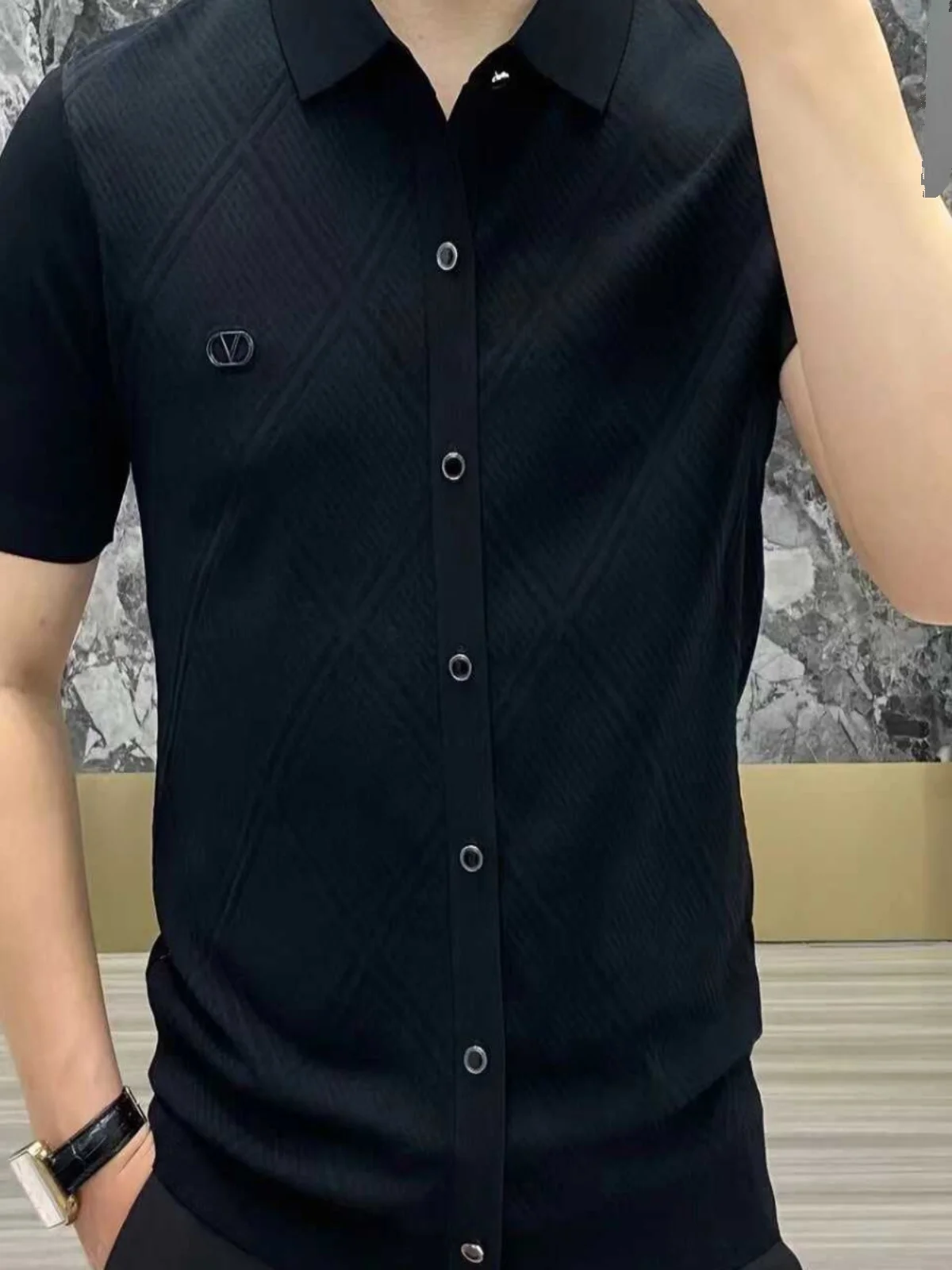 Новый летний вязаный приталенный мужской повседневный кардиган с отложным воротником ort Sve irt, базовый слой с вышивкой, топ
Новый летний вязаный приталенный мужской повседневный кардиган с отложным воротником ort Sve irt, базовый слой с вышивкой, топ