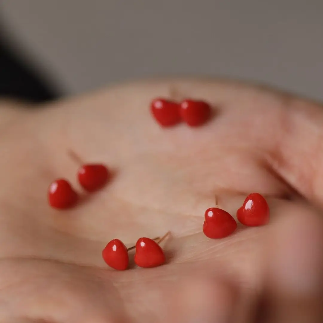 Certificated 18K Real Gold 6mm Natural Precious Red Coral Heart Ear Stud Japan Aka Coral Earring Anniversary Love Gifts Jewelry
Certificated 18K Real Gold 6mm Natural Precious Red Coral Heart Ear Stud Japan Aka Coral Earring Anniversary Love Gifts Jewelry