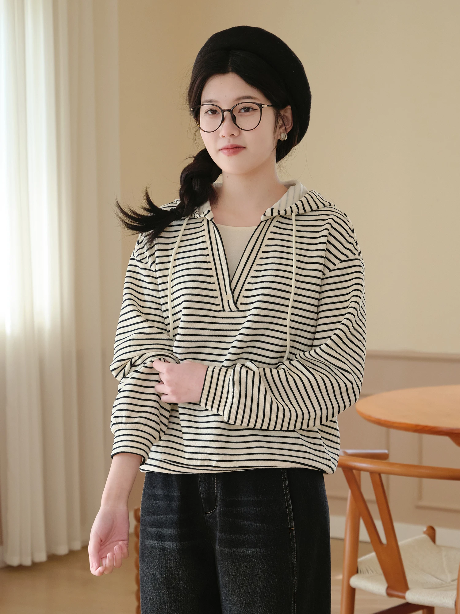 New Cotton Mixed Fabric Striped Hoodie Casual Fake Two-Piece Top Women's Fashion Spring New City W232 Light 26
New Cotton Mixed Fabric Striped Hoodie Casual Fake Two-Piece Top Women's Fashion Spring New City W232 Light 26