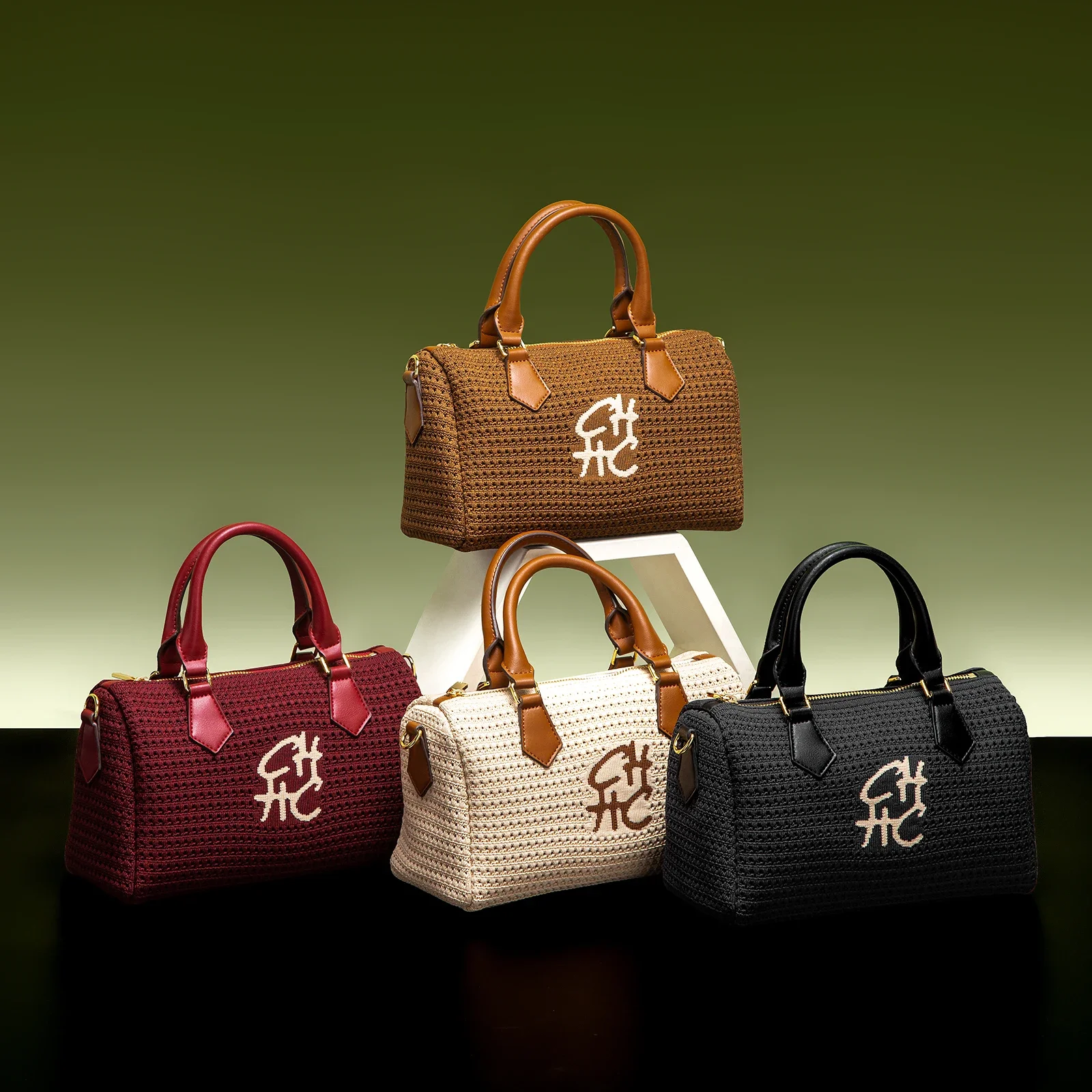 2025 CHCH Women's Shoulder Bag Summer New Fabric Handbag Travel Vacation Beach Bag Wallet
2025 CHCH Women's Shoulder Bag Summer New Fabric Handbag Travel Vacation Beach Bag Wallet