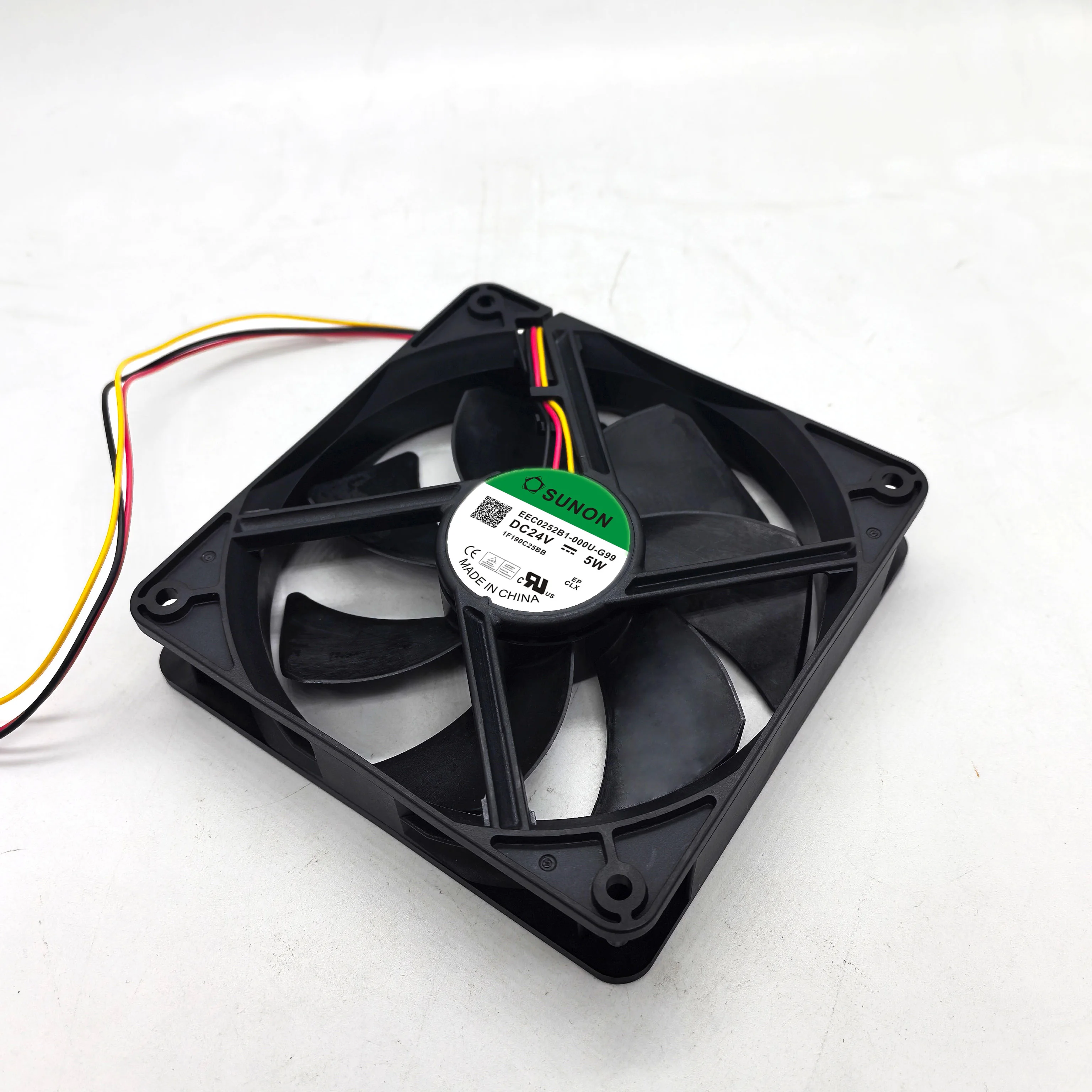 NEW ORIGINAL EEC0252B1-000U-G99 24V 12025 120x120x25mm COOLING FAN RADIATOR
NEW ORIGINAL EEC0252B1-000U-G99 24V 12025 120x120x25mm COOLING FAN RADIATOR