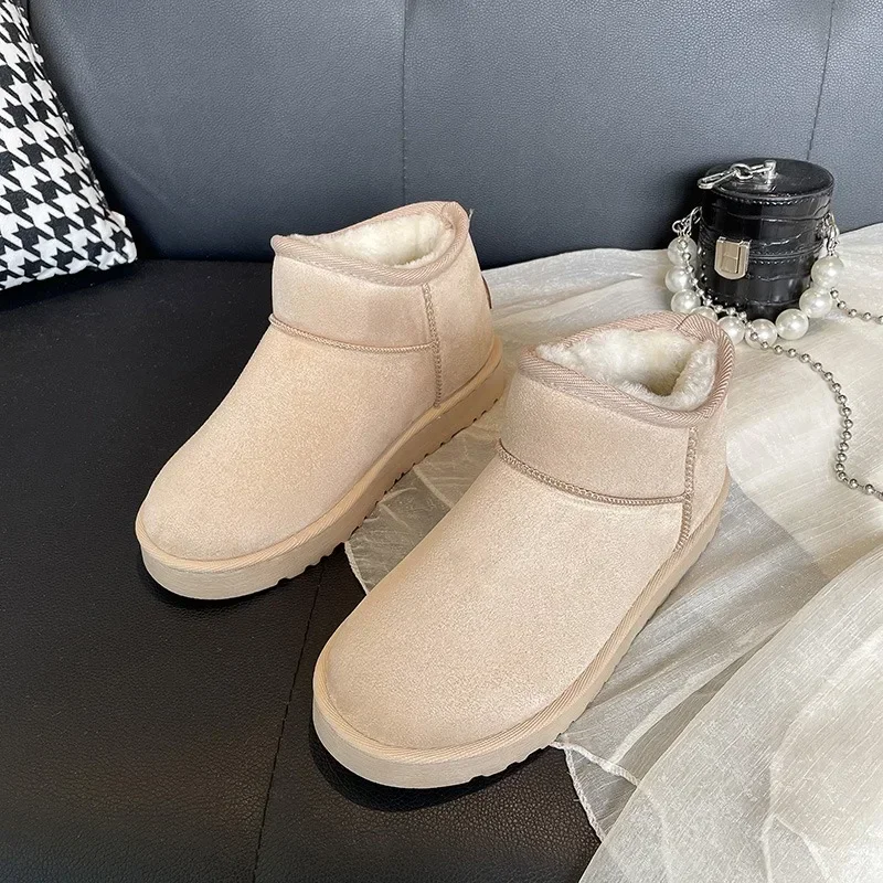 2024 new winter warm boots comfortable women's slip-on snow boots low-top casual fur shoes flat boots
2024 new winter warm boots comfortable women's slip-on snow boots low-top casual fur shoes flat boots