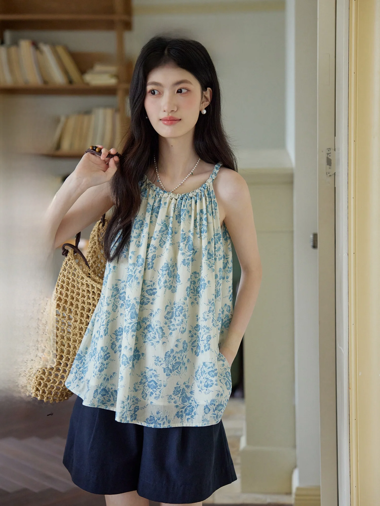 ORWhite Vintage ter Ne Top Women's Bot Blue Floral Print Vaion Sle Beach Outfit Cotton Loose Fit Summer 2025
ORWhite Vintage ter Ne Top Women's Bot Blue Floral Print Vaion Sle Beach Outfit Cotton Loose Fit Summer 2025