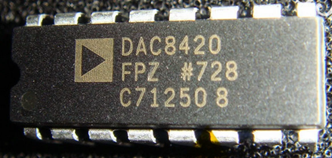 DAC8420EP DAC8420FP DAC8420FPZ DIP-16 10PCS
DAC8420EP DAC8420FP DAC8420FPZ DIP-16 10PCS