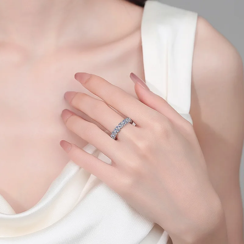 Elegant PT950 Platinum All Moissanite 2.52 Carat Ring for Women, Rectangular Beveled Diamond-Set Gorgeous Engagement Ring Gift
Elegant PT950 Platinum All Moissanite 2.52 Carat Ring for Women, Rectangular Beveled Diamond-Set Gorgeous Engagement Ring Gift