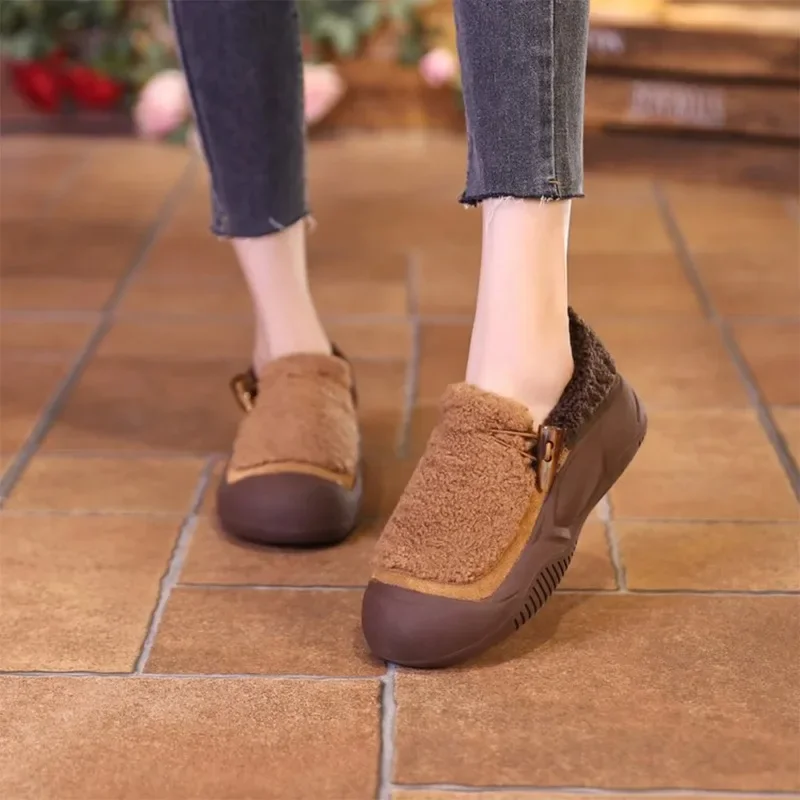 2023 Non slip soft sole casual plush shoes for women with shallow mouth and thick sole, one footed plush cotton shoes for women
2023 Non slip soft sole casual plush shoes for women with shallow mouth and thick sole, one footed plush cotton shoes for women