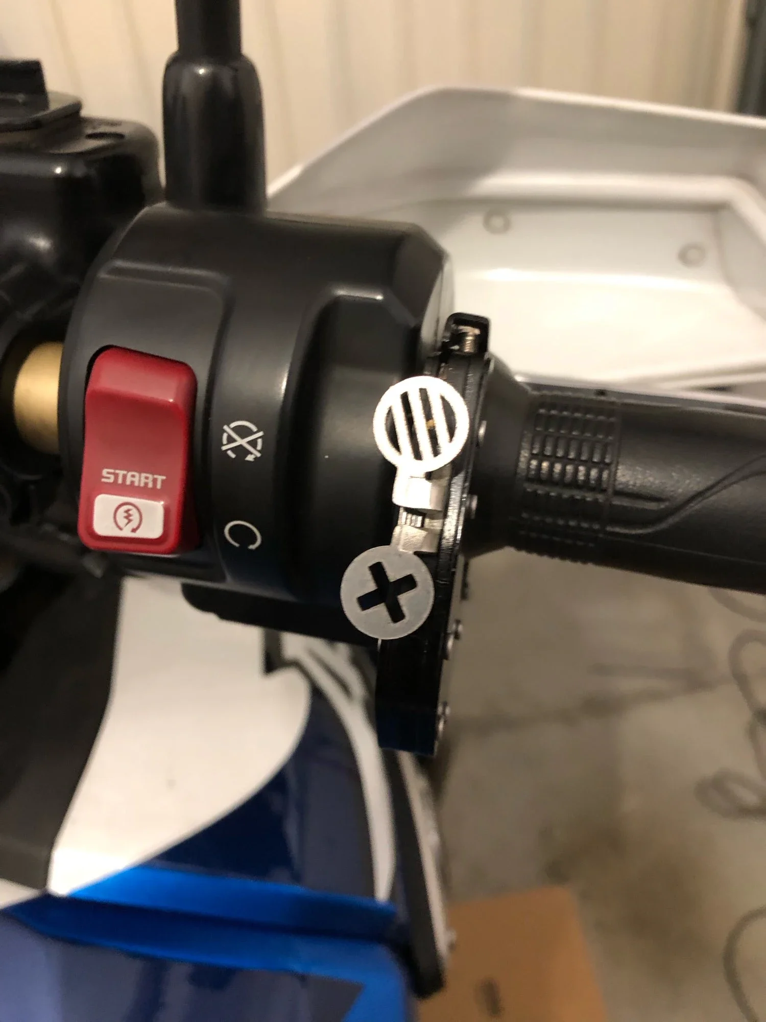 Motorcycle Cruise Control Handlebar Throttle Lock Assist For Honda Africa Twin CRF1000L CRF1100L ALL YEARS Africa Twin 1000 1100
Motorcycle Cruise Control Handlebar Throttle Lock Assist For Honda Africa Twin CRF1000L CRF1100L ALL YEARS Africa Twin 1000 1100