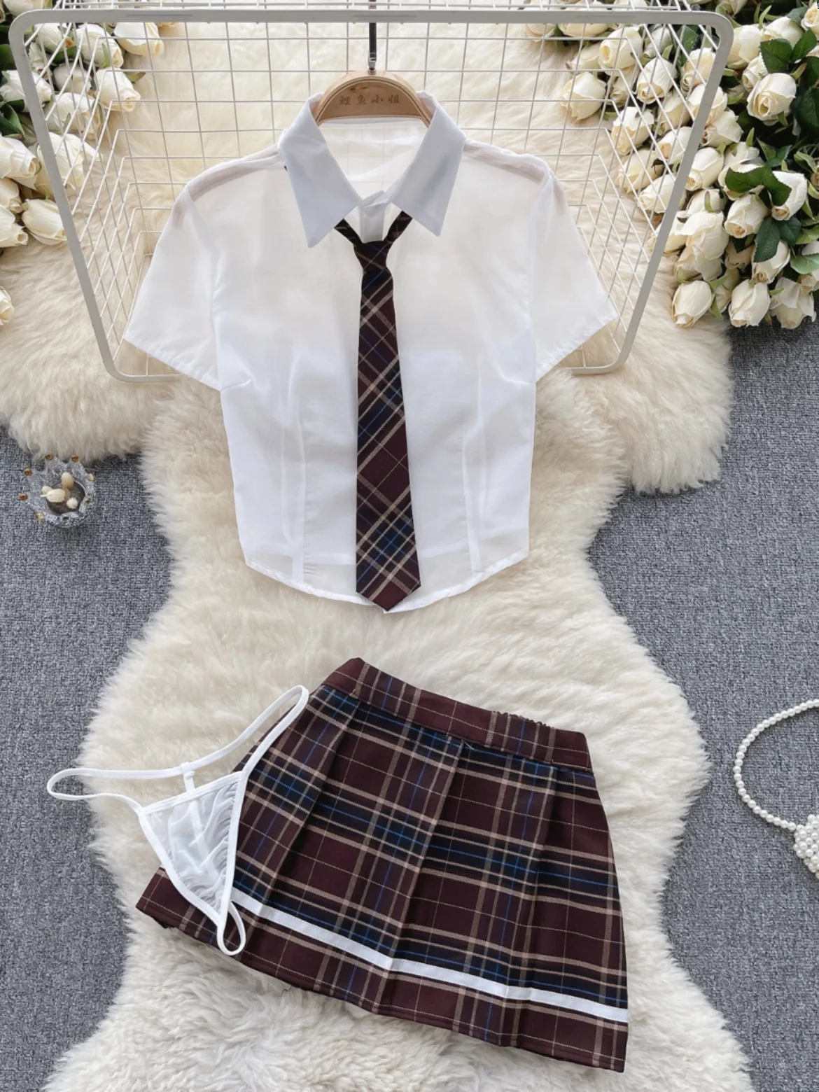 Sexy School Uniform Style Set Pure Desire College Girl Checkered Skirt Transparent Short Sleeve Shirt Base Layer Outfit
Sexy School Uniform Style Set Pure Desire College Girl Checkered Skirt Transparent Short Sleeve Shirt Base Layer Outfit