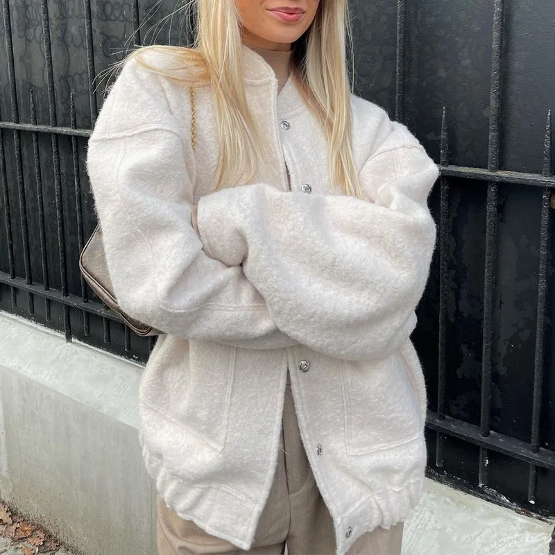 New Women's Casual Solid Color Stand-up Collar, Single-breasted Large Pockets, Loose And Comfortable Long-sleeved Jacket
New Women's Casual Solid Color Stand-up Collar, Single-breasted Large Pockets, Loose And Comfortable Long-sleeved Jacket