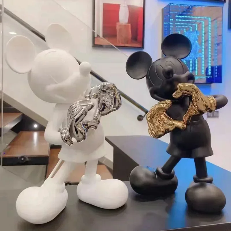 29cm Disney Mickey Mouse Character Mickey Welcomes Guests To A Children'S Toy Resin Model Love Sitting Home New Year Christmas G
29cm Disney Mickey Mouse Character Mickey Welcomes Guests To A Children'S Toy Resin Model Love Sitting Home New Year Christmas G