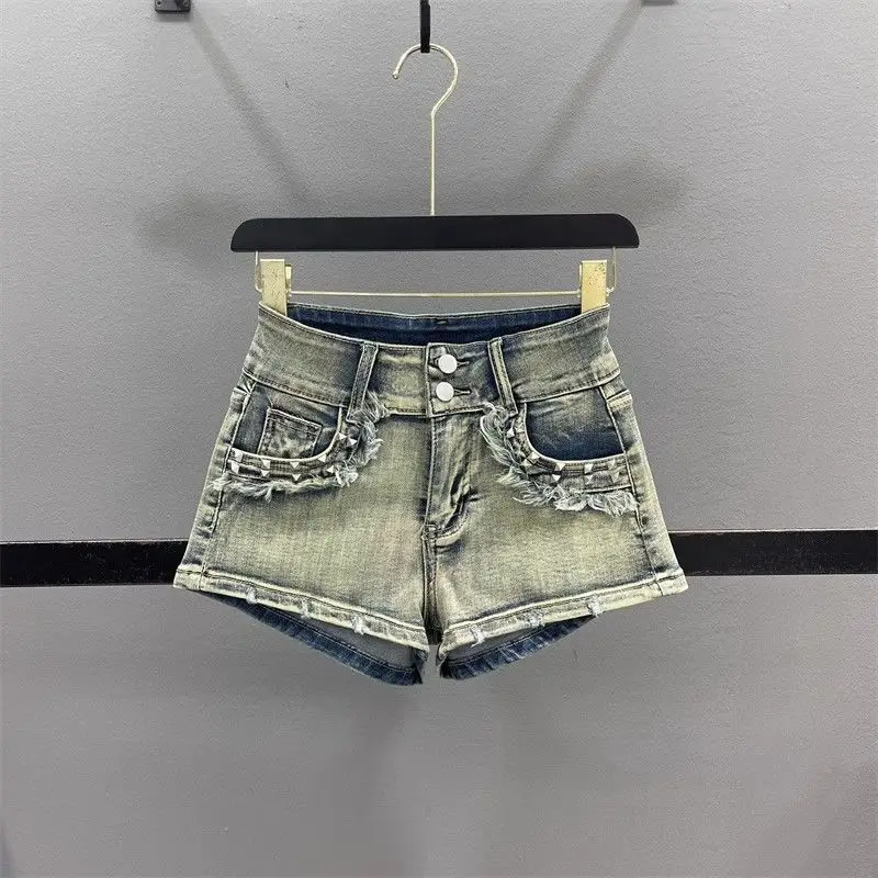 Y2k Street American Retro Denim Shorts for Women Sexy Bodycon Wide Leg Hot Shorts 2025 Summer New Slim Fit Short Pants
Y2k Street American Retro Denim Shorts for Women Sexy Bodycon Wide Leg Hot Shorts 2025 Summer New Slim Fit Short Pants