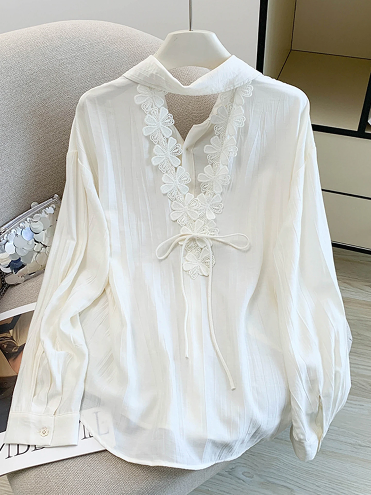 Summer Thin Hollow out Back Lightweight Sun Protection Shirt Women's Lazy Style Strap Long Sleeve Open Cardigan Outerwear Top
Summer Thin Hollow out Back Lightweight Sun Protection Shirt Women's Lazy Style Strap Long Sleeve Open Cardigan Outerwear Top