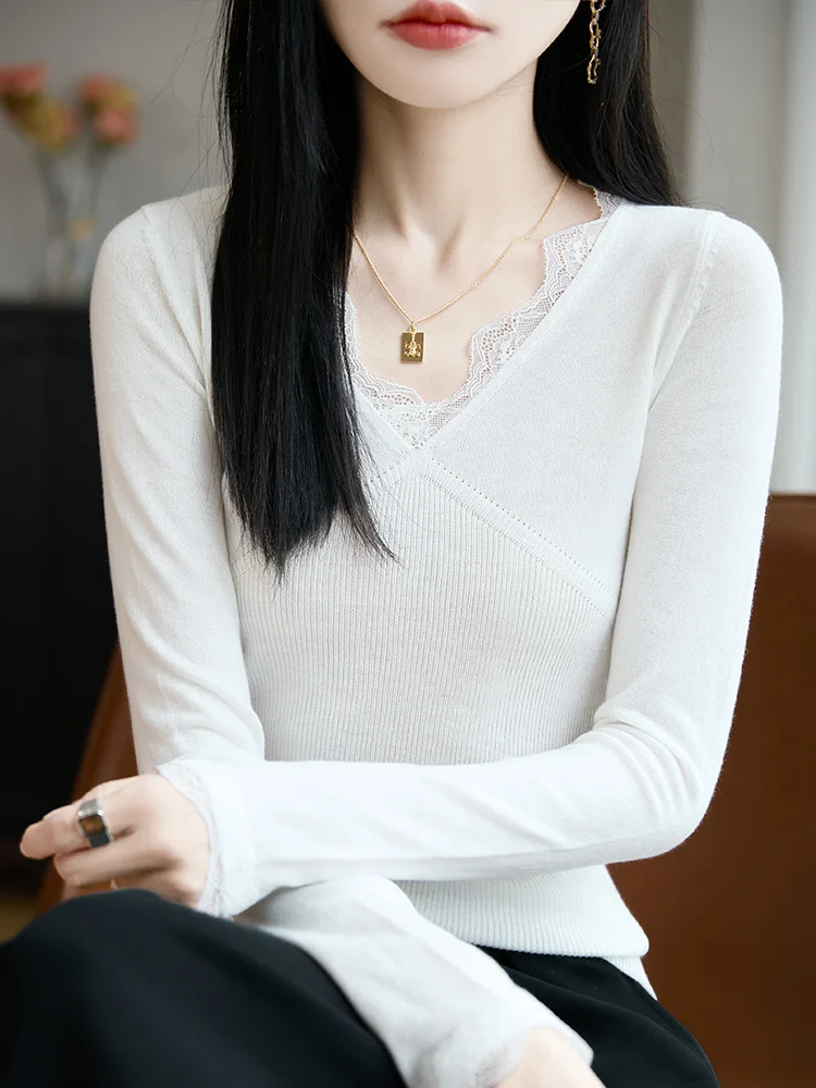 Autumn 2025 Women's Slim Fit Lace Long Sve V-Ne Knitted Top Thin Base irt Luxury Sle Soft Fabric Daily Wear T-irt
Autumn 2025 Women's Slim Fit Lace Long Sve V-Ne Knitted Top Thin Base irt Luxury Sle Soft Fabric Daily Wear T-irt