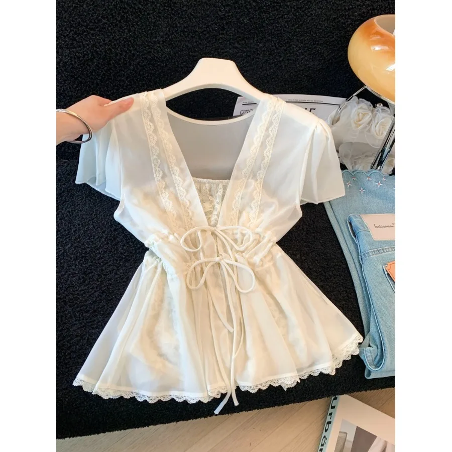 Summer New Gentle Sweet Tied Silk Shirt Women Thin Sweet Strap Vest Pure Desire Two-piece Set Women's Fashion Lace Shirt
Summer New Gentle Sweet Tied Silk Shirt Women Thin Sweet Strap Vest Pure Desire Two-piece Set Women's Fashion Lace Shirt