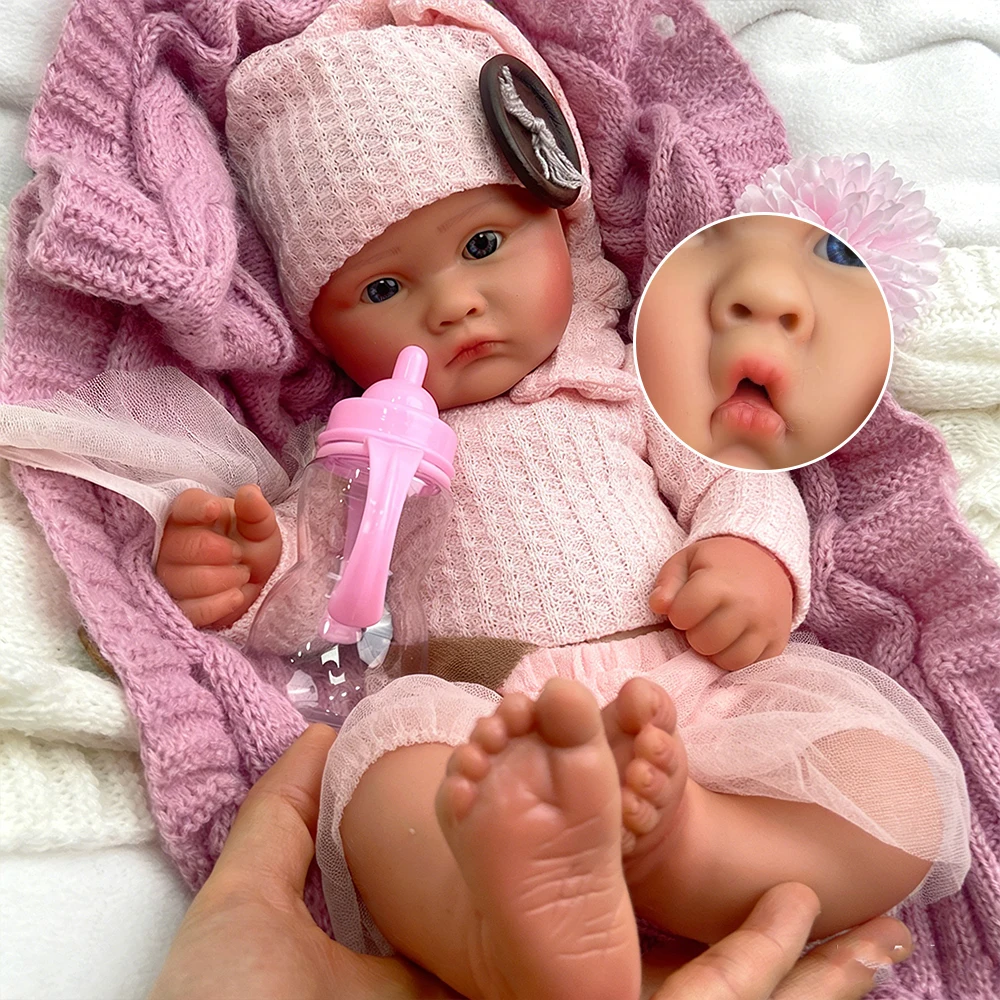 Реалистичная силиконовая кукла-реборн девочка 45 см, мягкая, водонепроницаемая, для обучения детей, идеальна для педиатрического образования
Реалистичная силиконовая кукла-реборн девочка 45 см, мягкая, водонепроницаемая, для обучения детей, идеальна для педиатрического образования