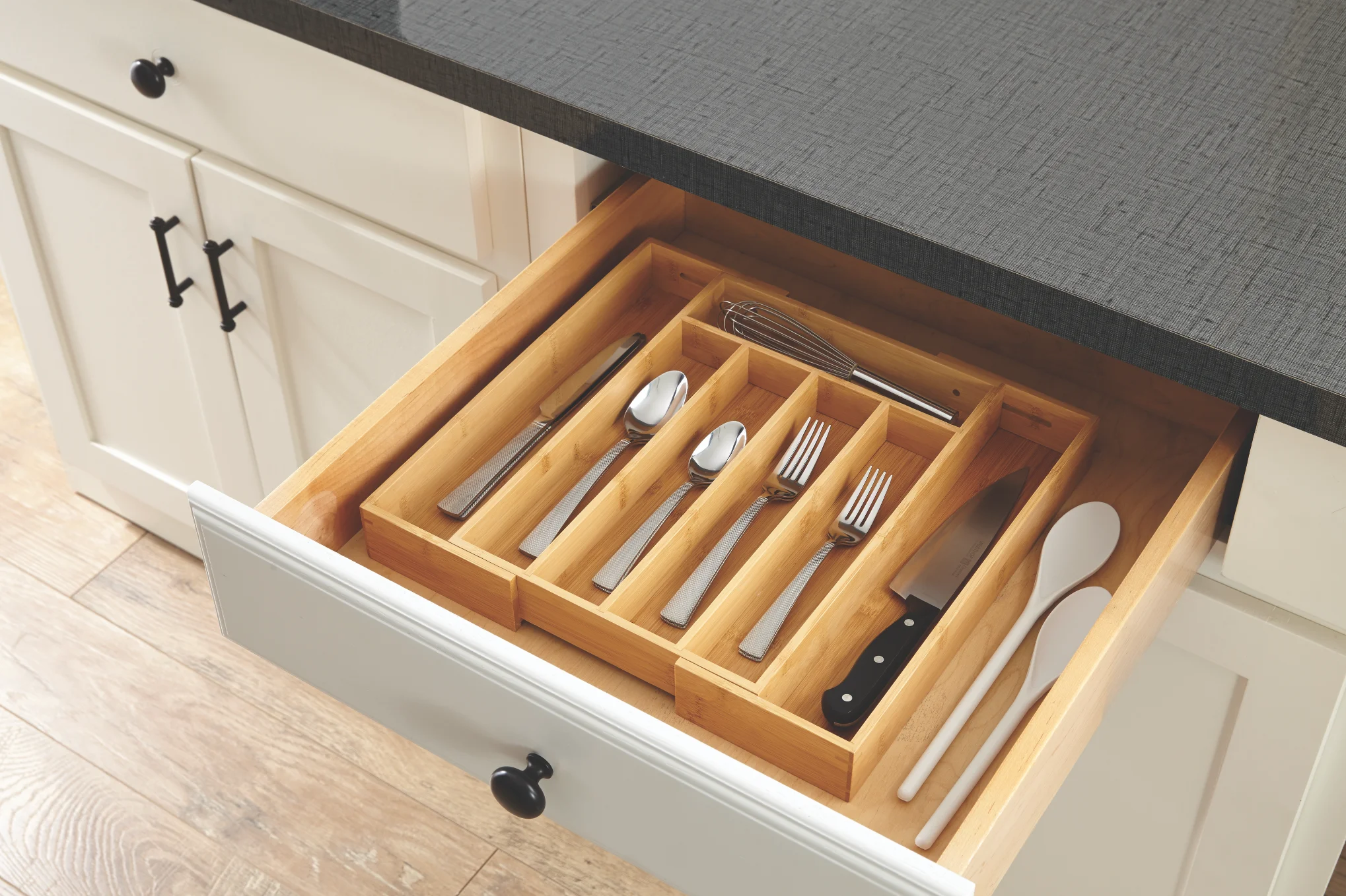 Natural Bamboo Expandable Silverware Organizer, 13.98 x 10.04-15.35 x 1.97 inches
Natural Bamboo Expandable Silverware Organizer, 13.98 x 10.04-15.35 x 1.97 inches