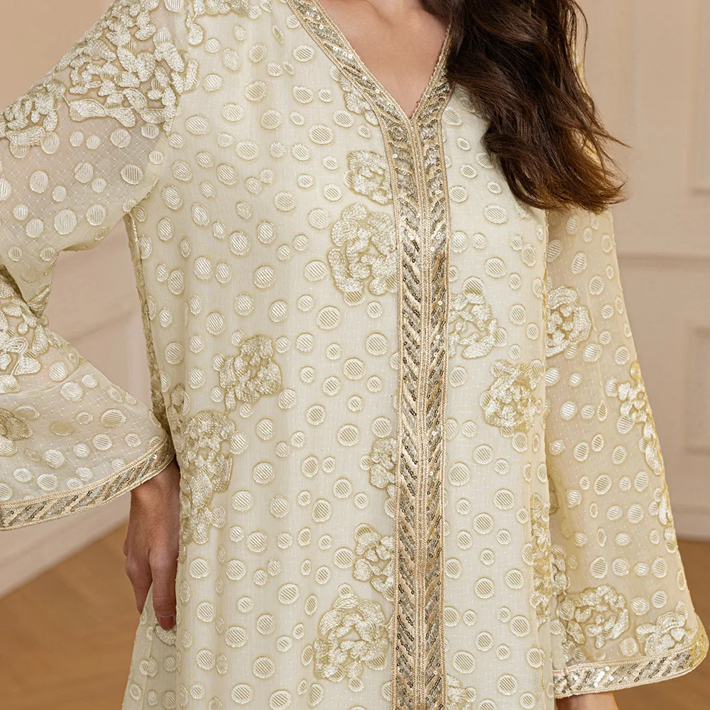Middle Eastern robe spring new jacquard chiffon sequined webbing dress fashion simple temperament elegant vacation style high-en
Middle Eastern robe spring new jacquard chiffon sequined webbing dress fashion simple temperament elegant vacation style high-en