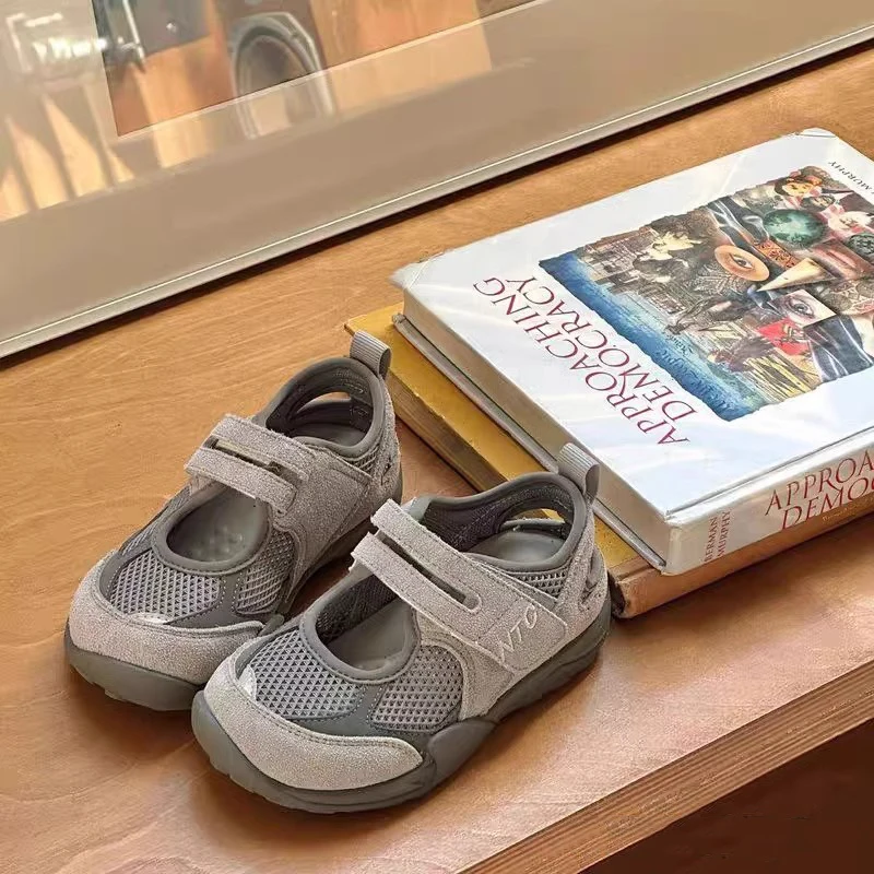 Kids Summer New Soft Fashion Breathable Thick-soled Sneakers Baby Hot Sale Daily Model School Sports Meeting Vulcanized Shoes
Kids Summer New Soft Fashion Breathable Thick-soled Sneakers Baby Hot Sale Daily Model School Sports Meeting Vulcanized Shoes