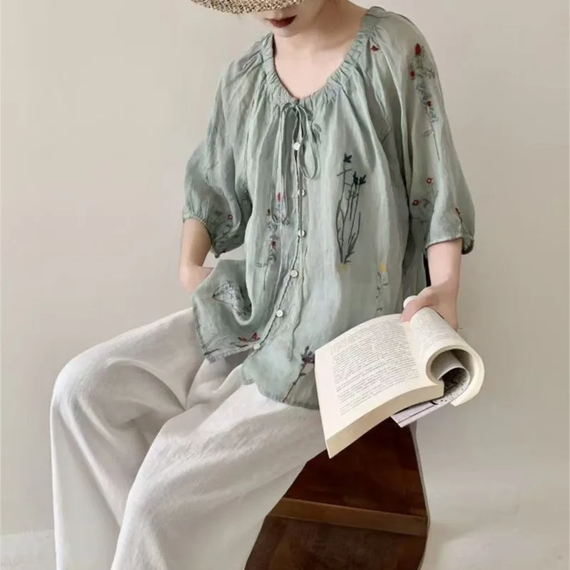 Johnature New Vintage Embroidered Shirt Women Summer Design French Top Tie Thin Sun Protection Cover-up Women Blouses
Johnature New Vintage Embroidered Shirt Women Summer Design French Top Tie Thin Sun Protection Cover-up Women Blouses