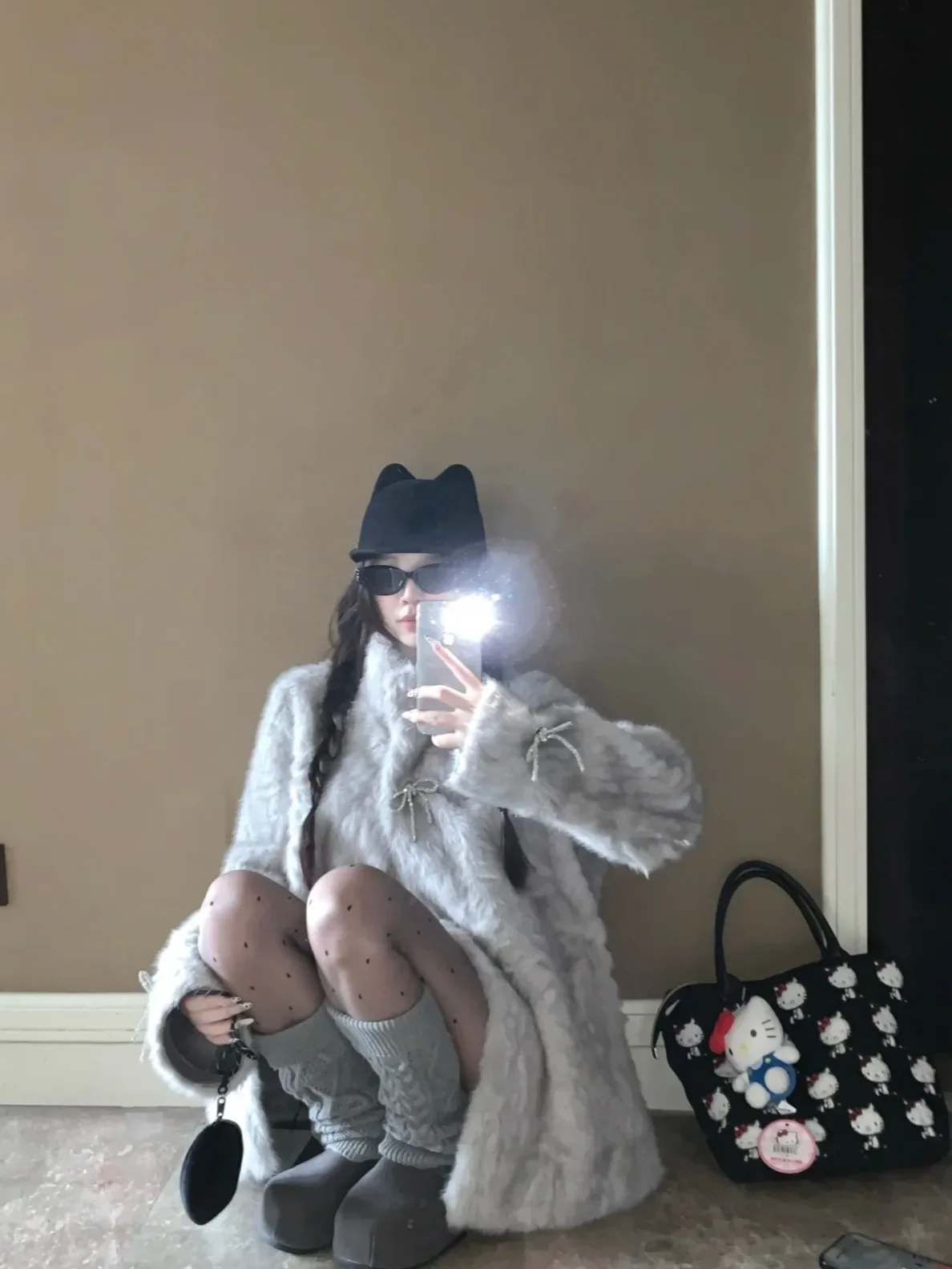 2024 Winter New Women Tops Coats Luxury Environmentally Friendly Fur Soft Stand Collar Long Sleeve Loose Female Coats Jacket
2024 Winter New Women Tops Coats Luxury Environmentally Friendly Fur Soft Stand Collar Long Sleeve Loose Female Coats Jacket