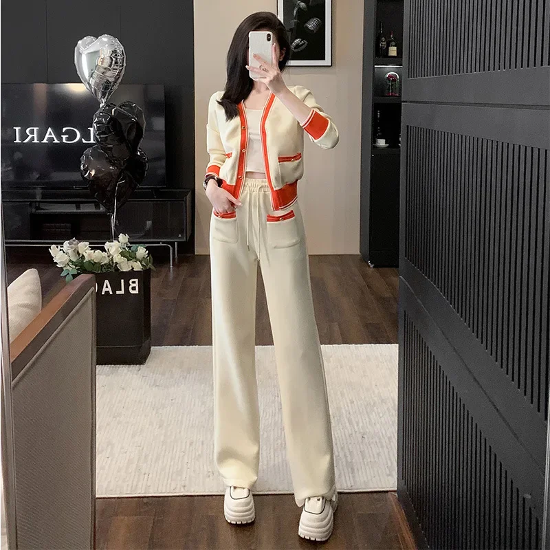 2025 Spring New Korean Women's Pants Set Knitted Cardigan Tops And Wide Leg Pants Two Piece Set Joggers Women Y2k Clothes 바지
2025 Spring New Korean Women's Pants Set Knitted Cardigan Tops And Wide Leg Pants Two Piece Set Joggers Women Y2k Clothes 바지