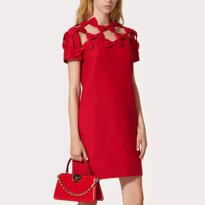 High-end sexy red round neck short-sleeved skirt decorative bow dress dress fashionable simple temperament elegant versatile hig
High-end sexy red round neck short-sleeved skirt decorative bow dress dress fashionable simple temperament elegant versatile hig