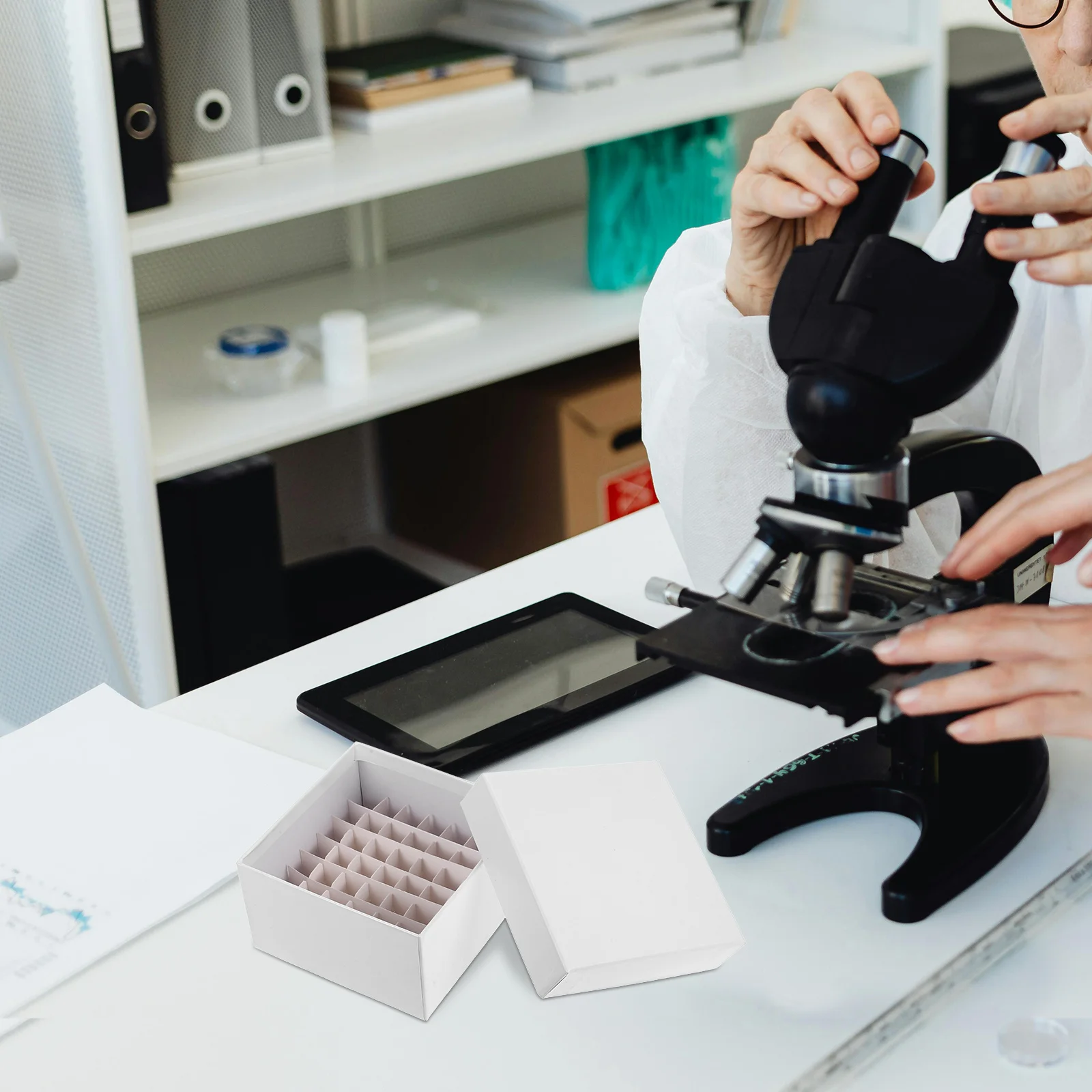 Cryogenic Paper-Based Centrifuge Tube Storage Box Lid Design Safe Leakproof Lab Sample Freezer Organizer Cardboard Freezer Box
Cryogenic Paper-Based Centrifuge Tube Storage Box Lid Design Safe Leakproof Lab Sample Freezer Organizer Cardboard Freezer Box