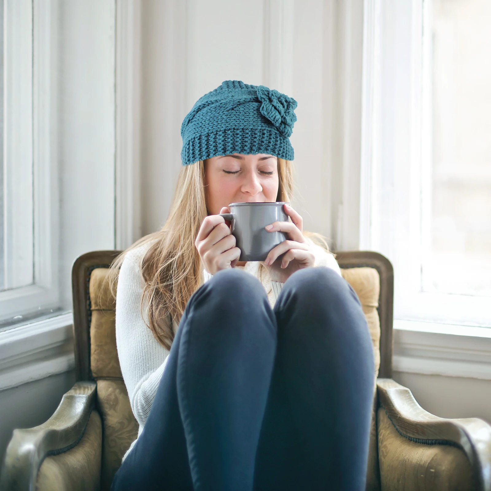 1Pcs Warm Knitted Headband Stylish Windproof Head Wrap for Women Handmade Hairband Ideal Gift for Festive Ceremonies and Parties
1Pcs Warm Knitted Headband Stylish Windproof Head Wrap for Women Handmade Hairband Ideal Gift for Festive Ceremonies and Parties