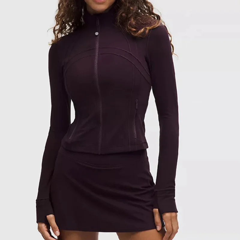 Женская куртка для бега на молнии, легкая эластичная куртка для бега с отверстиями для большого пальца, дышащая спортивная одежда для йоги, новинка 2023 года
Женская куртка для бега на молнии, легкая эластичная куртка для бега с отверстиями для большого пальца, дышащая спортивная одежда для йоги, новинка 2023 года